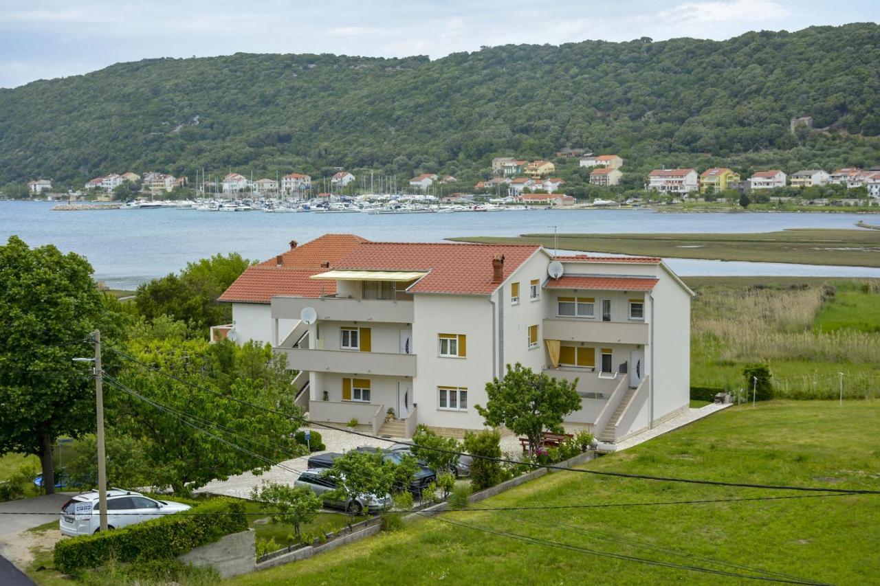 Apartments Angela Rab Supetarska Draga Extérieur photo